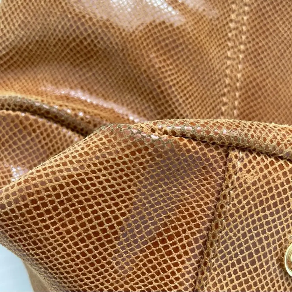 B. makowsky shimmer shimmer leather tote arm bag purse leopard print lining